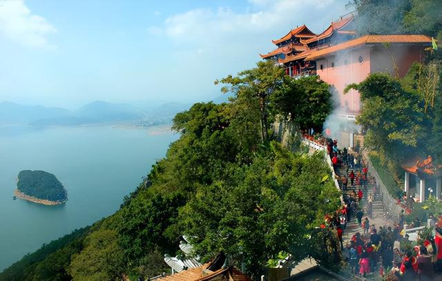 神奇古庙烧完香神仙托梦,神奇的古庙烧完香就会有神仙托梦