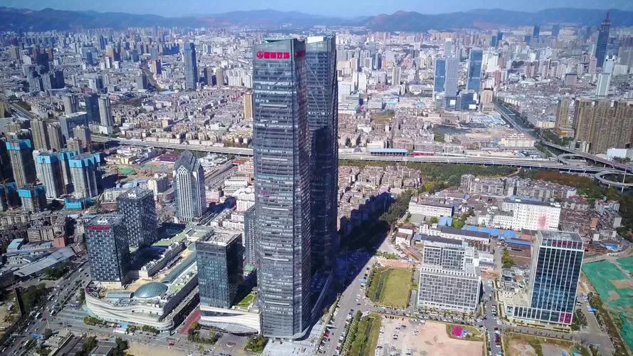 昆明有人文，但似乎不太相信工作