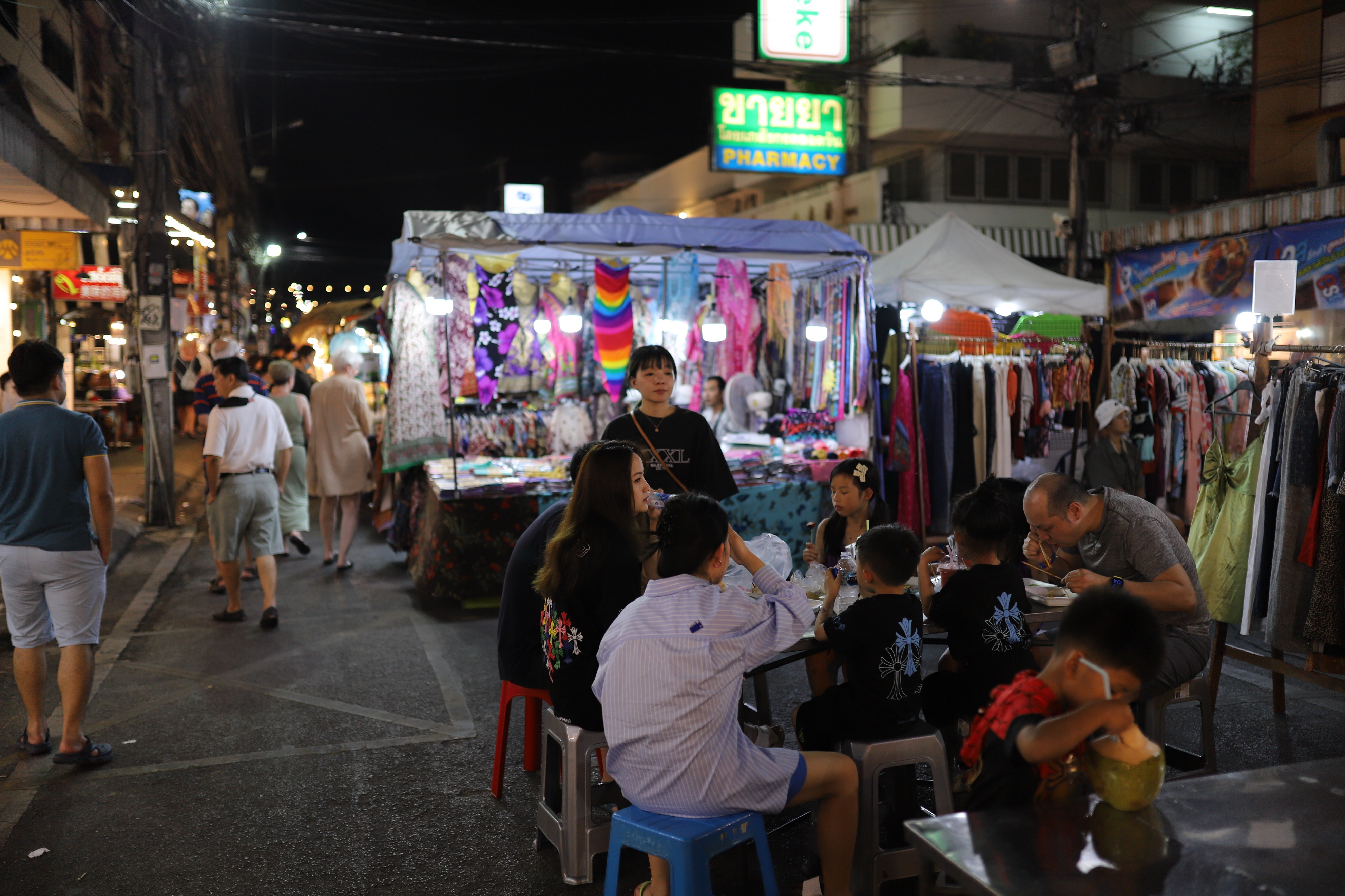 来泰国必去的网红夜市,去泰国玩的夜市叫什么名字