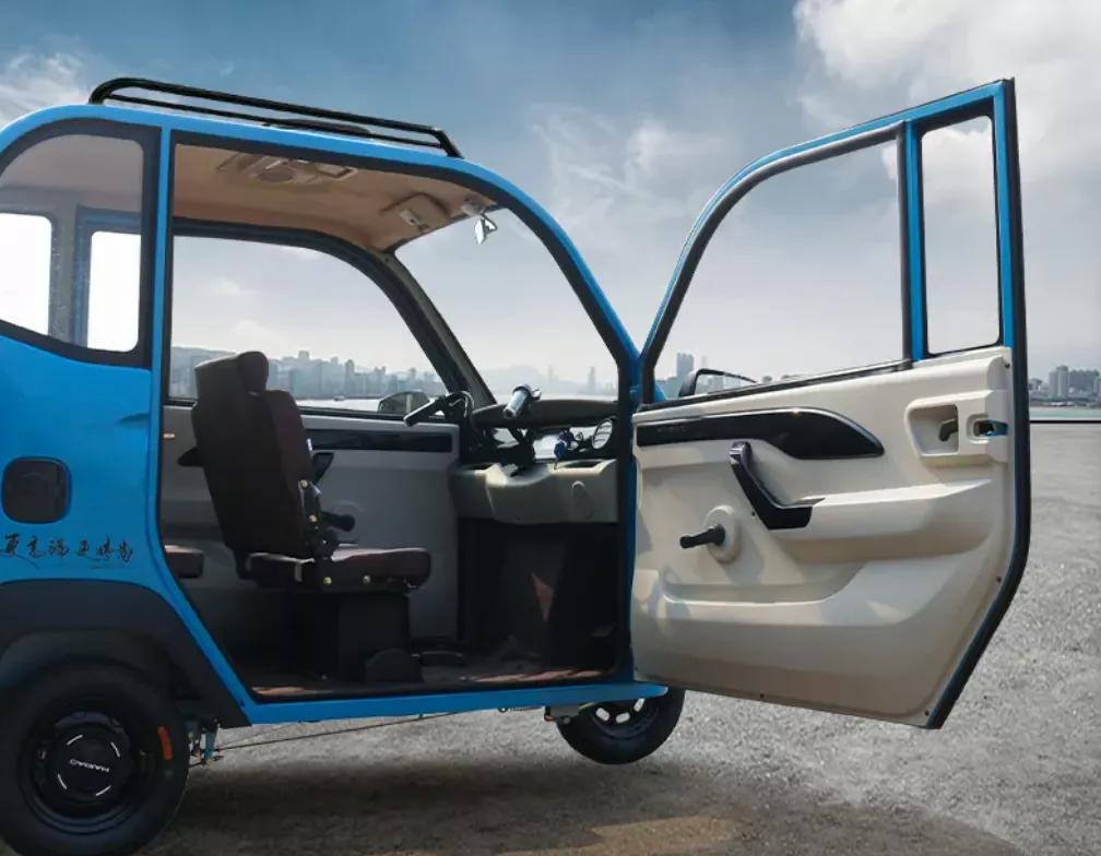 雅迪盛昊新能源四轮车,海宝载重拉货电动三轮车最新款