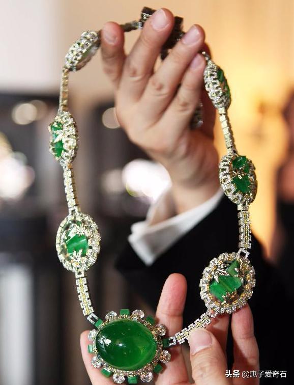 世界上最珍贵的翡翠种类,世界十大顶级翡翠首饰