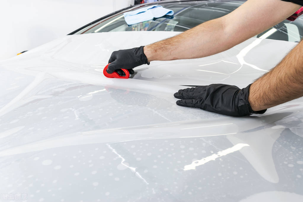 打蜡封釉和镀膜镀晶,镀膜跟封釉有什么区别