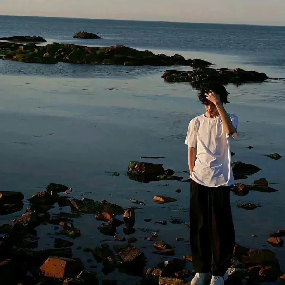 男生头像阳光简单干净,男生头像动漫可爱呆萌