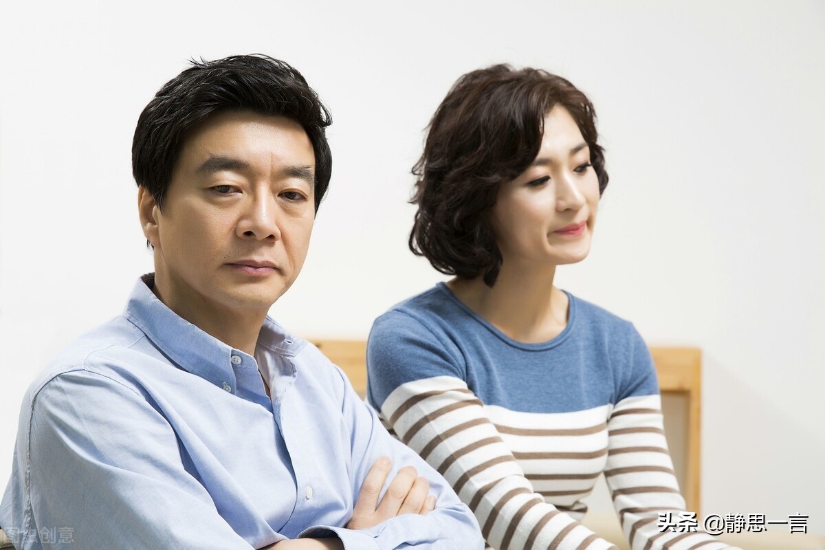 50岁女人迷上直播,我老婆爱上抖音男主播怎么办