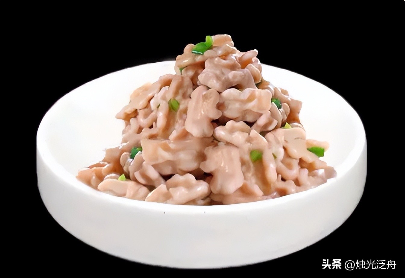 木耳胡萝卜蟹味菇核桃仁做法,核桃豆腐花做法教程