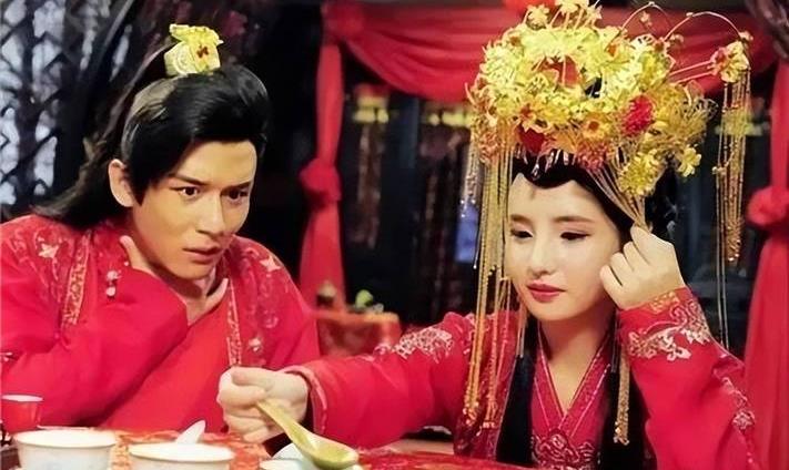 男怕小嘴女怕大鼻的意思,男怕嘴小女怕大鼻是怎么回事