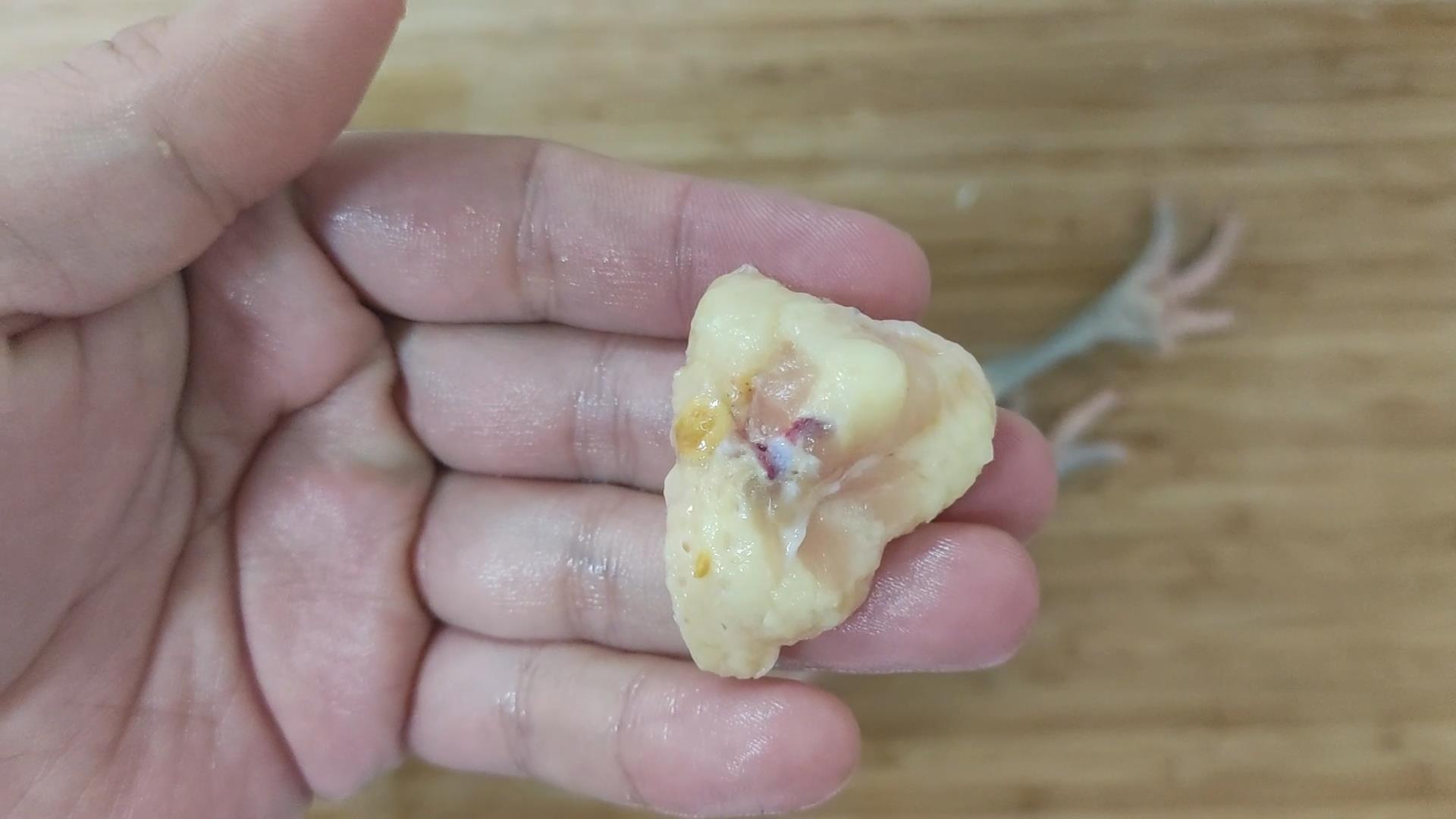 炖鸡汤都放哪些食材好喝,炖鸡汤的正确做法放什么