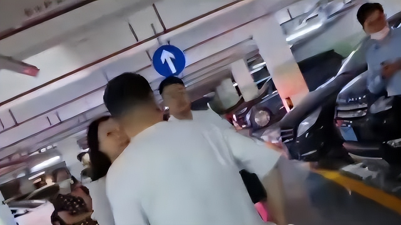 唐山打人事件车牌7777,唐山打人事件车辆怎么处理