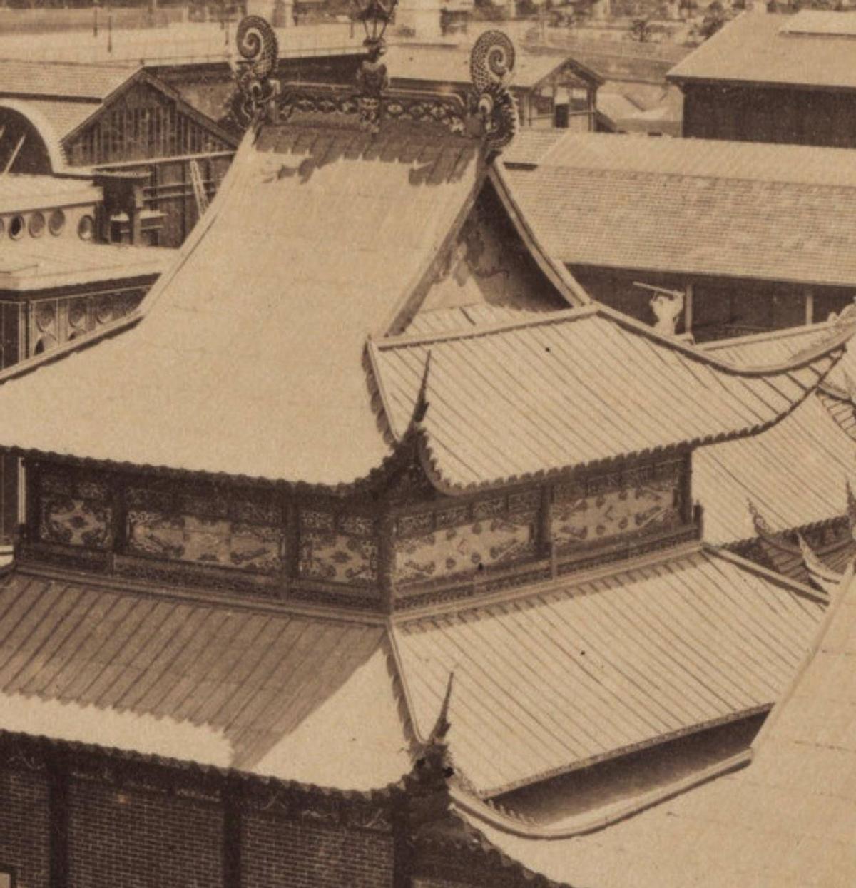 日军兽行照片:当着父亲的面玷污他女儿,临走还残忍割下妻子乳房