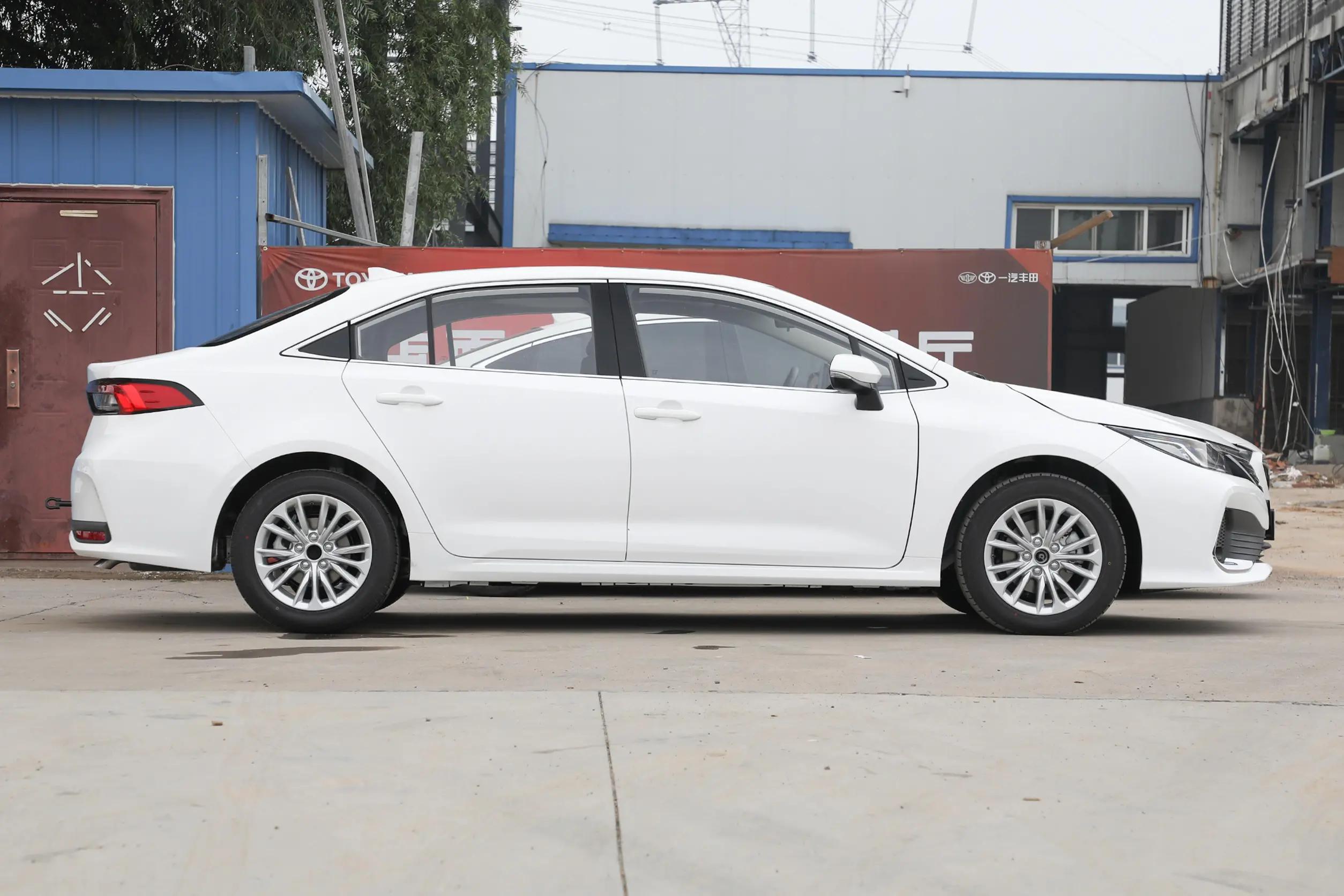 宽敞省油还运动10-15万家轿大推荐,12万买紧凑家轿这几款好开又省油