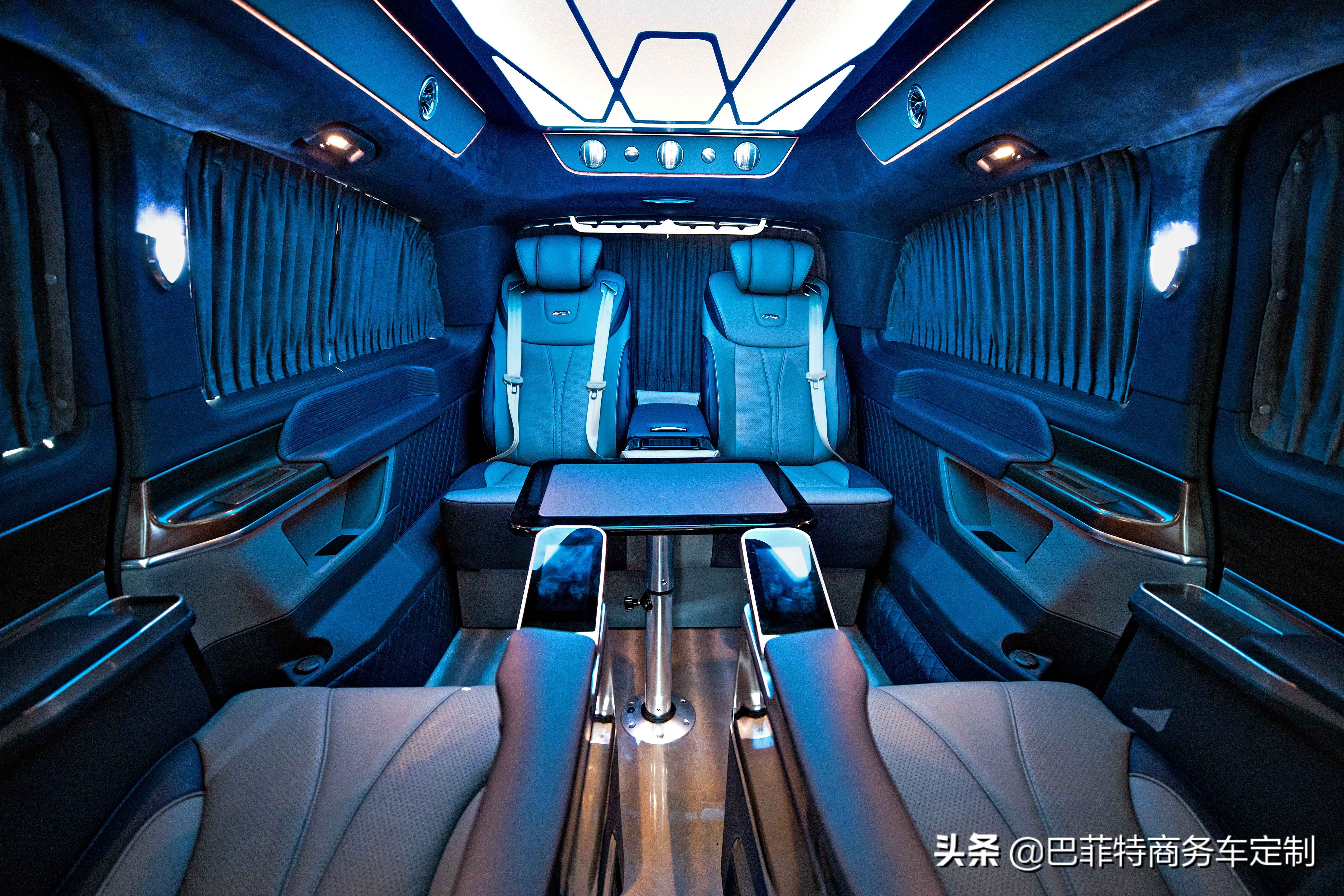 一份份的圣诞礼物,一份精心准备的圣诞礼物