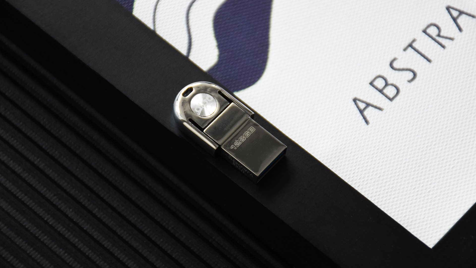 aigoU358多功能TypeC闪存U盘：高速读写，便捷备份