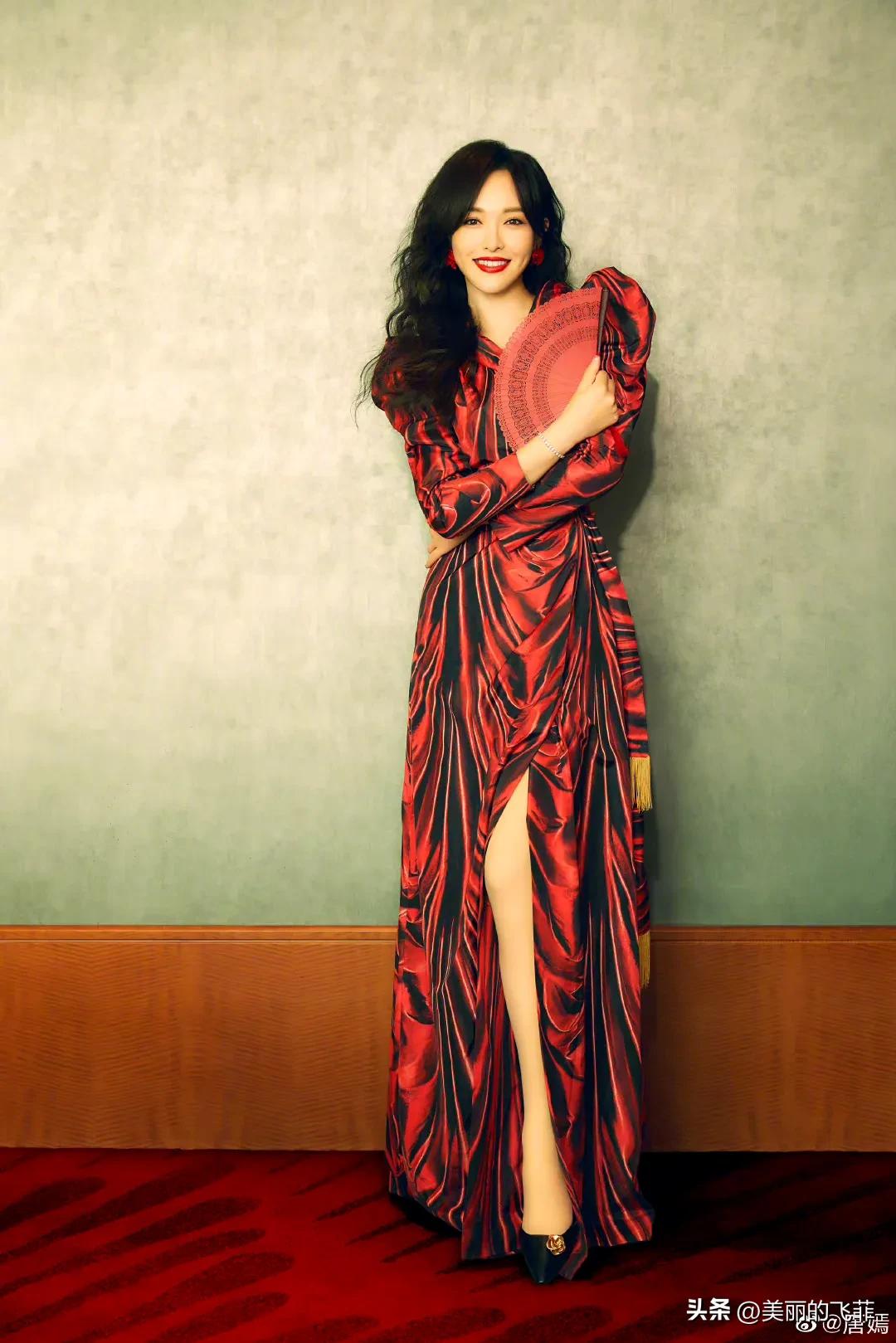 唐嫣：性感而又迷人