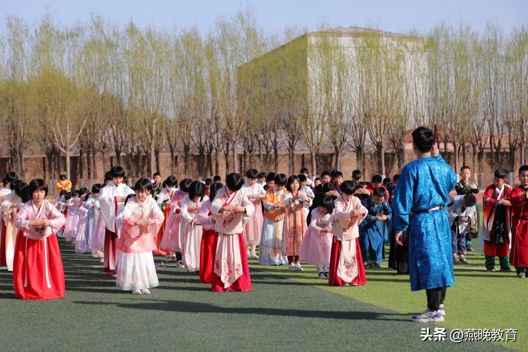 沧州英华学校是公立吗,河北沧州英华