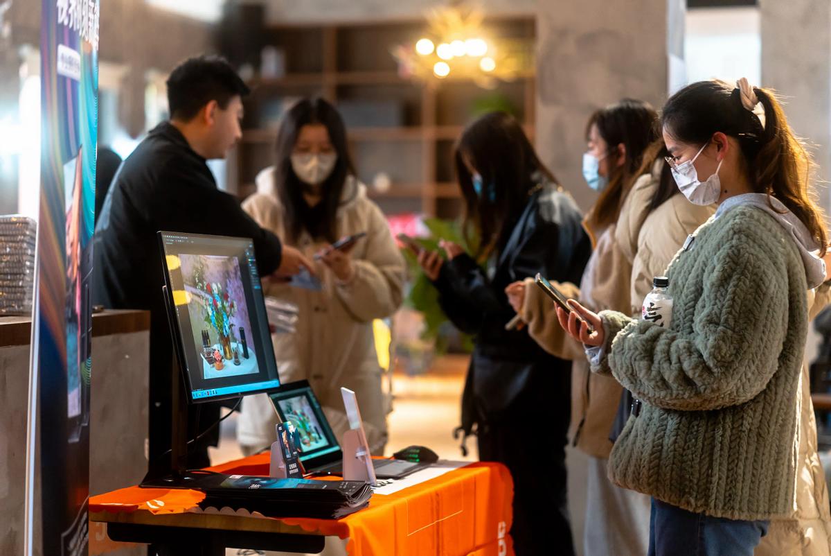 摄影师都用什么显示器,摄影师调色用什么显示器