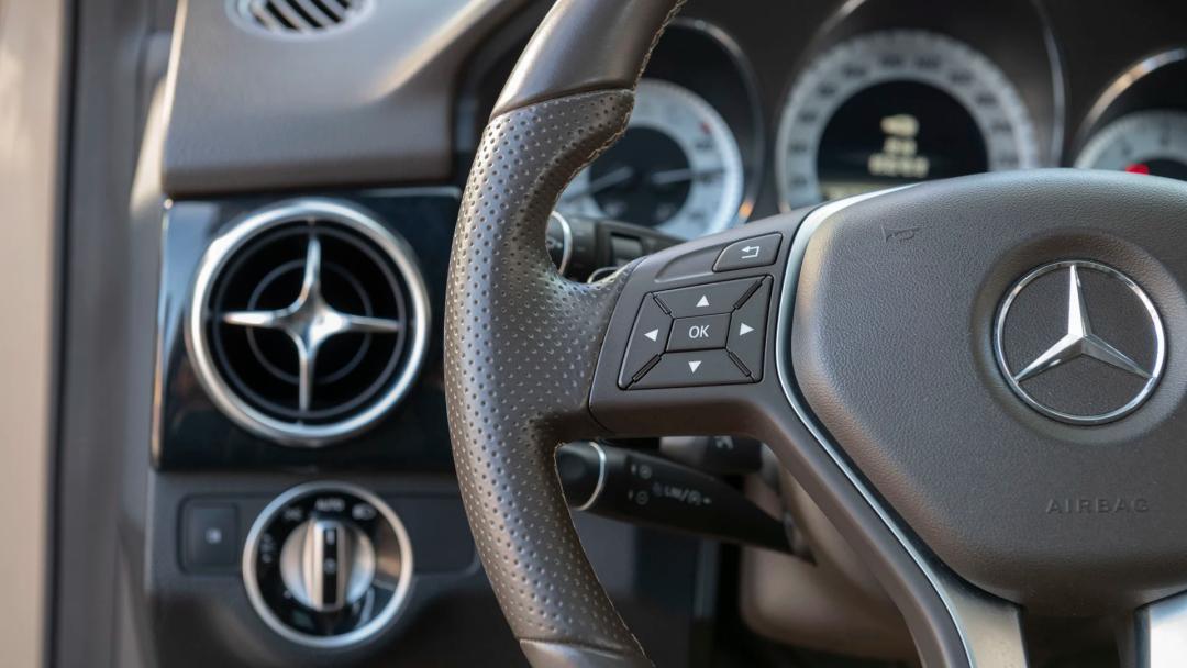 高尔夫车的价格,高尔夫的价格还能买什么车