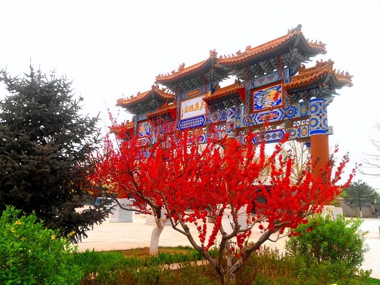 灵山宝塔陵园不同的墓区价格,灵山宝塔陵园值不值得去