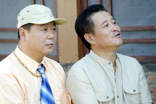 范伟再获最佳男主角奖,范伟演技奖视频