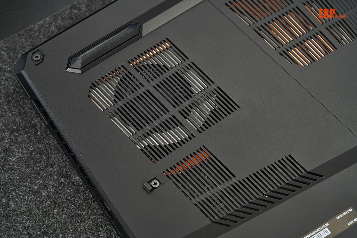 微星冲锋坦克ProGP76游戏本评测：光追战场的大火力输出位