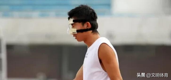 面具侠来了!津门虎队除贝里奇外还曾有两名面具侠前锋征战中超