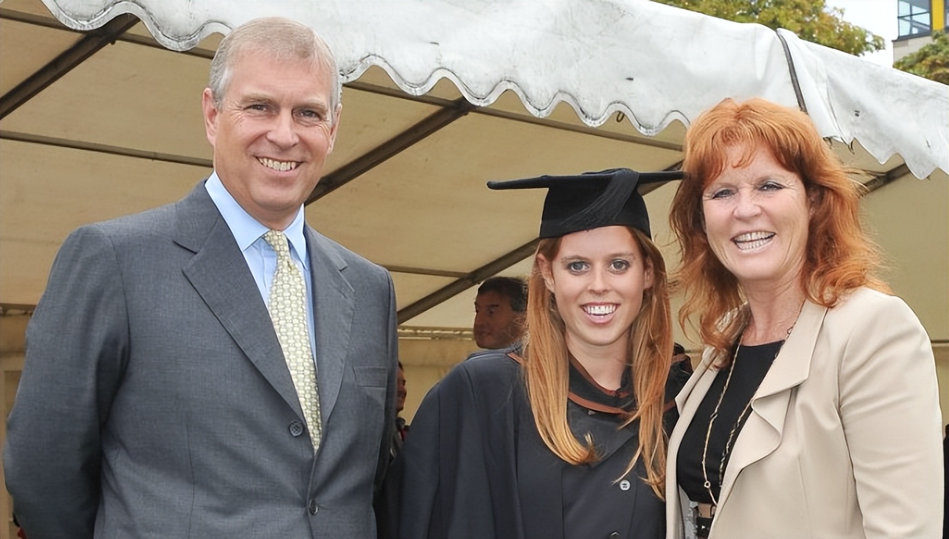 皇室第一狗仔雷贝利：以*拍偷**英国王室私生活闻名，曾拍下女王走光