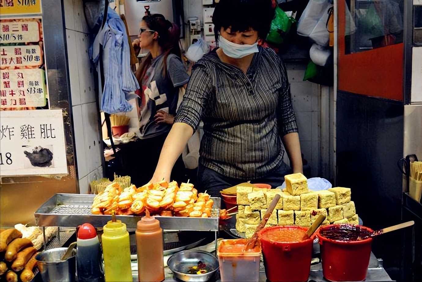 香港人吃的是粤菜还是港菜,香港菜什么风味