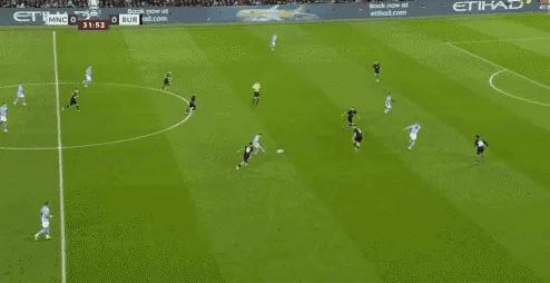 3-26场7球c罗紧追哈兰德,c罗和哈兰德十场进球对比