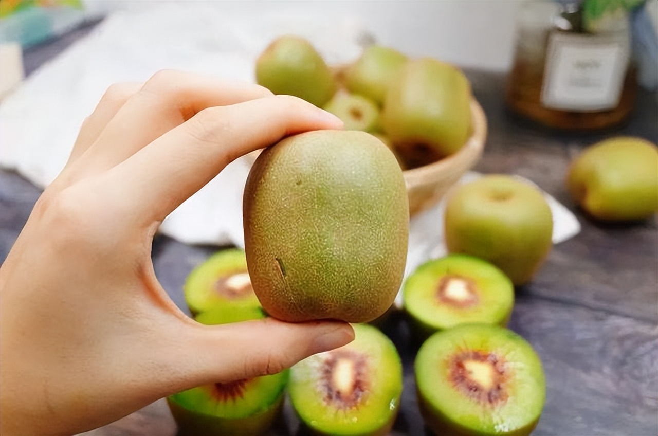 女性不想衰老3种食物多吃,女性不想衰老太快多吃这7种水果