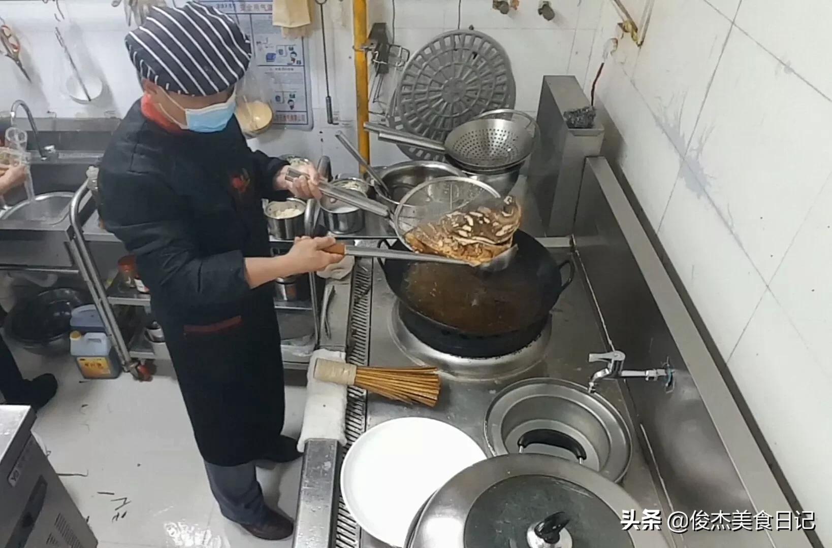鱼头炖豆腐做法,鱼头炖豆腐最佳做法