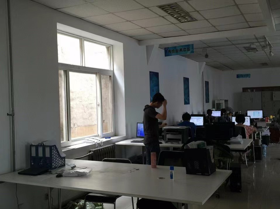 工厂上班月薪3500加班多你会去吗,深圳工厂上班工资真实情况