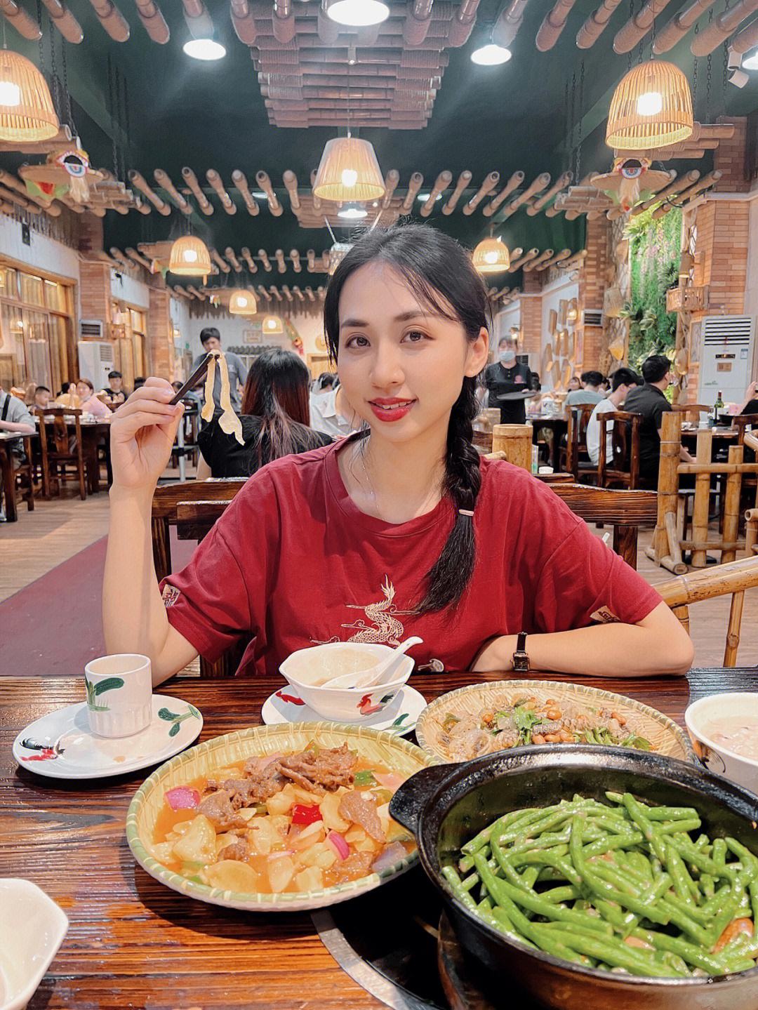 之前都快倒闭的农家乐，现在却生意爆棚，餐饮春天来了？