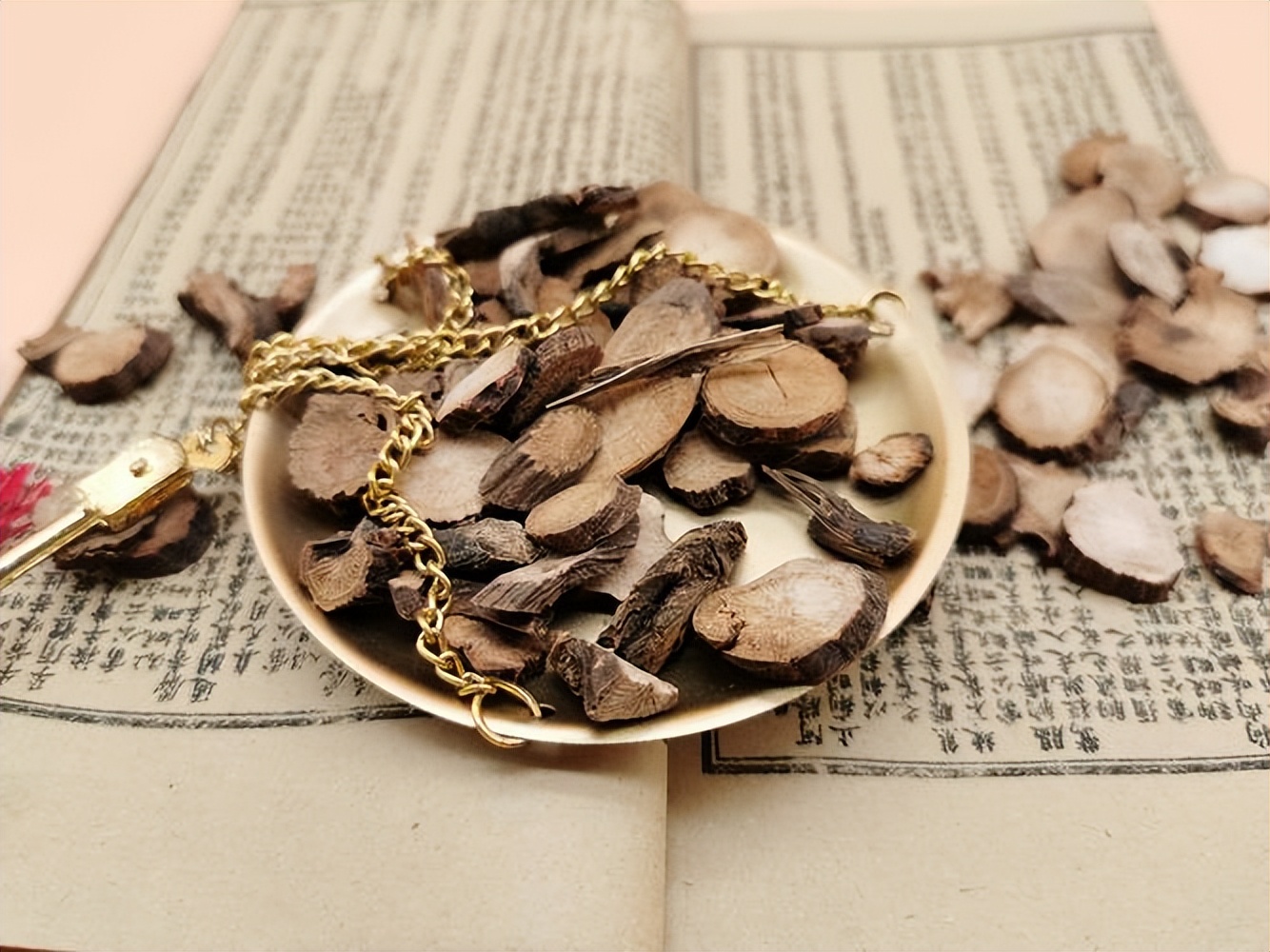 走近中医揭秘健康秘笈,中医甲状腺疾病科普