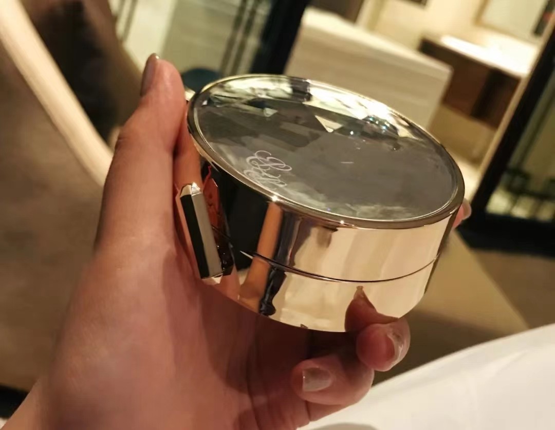 化妆品粉底液bb霜,粉底液化妆品推荐混油皮