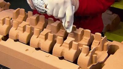 汽车工业探究丨在欧洲工厂,感受一下顶级跑车发动机是如何铸造的