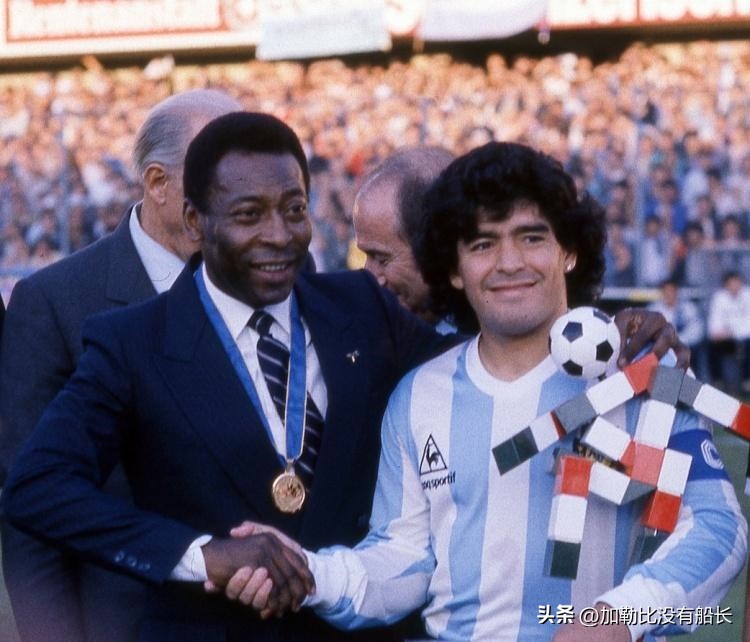 纪念阿根廷传奇马拉多纳,36年阿根廷