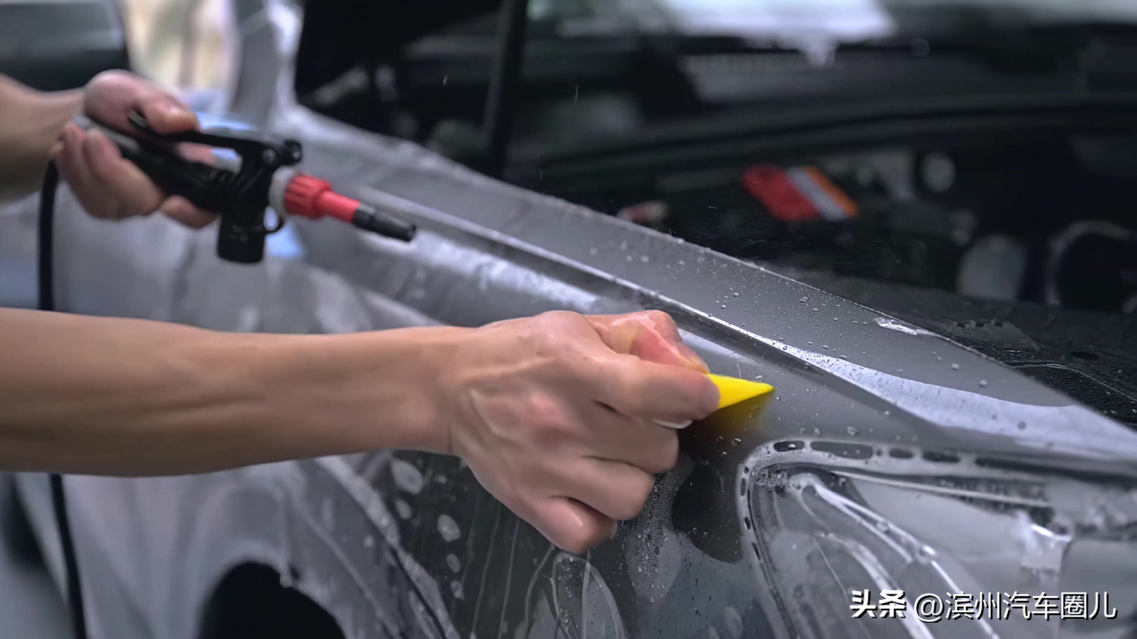 带您了解汽车贴膜那些事儿,关于汽车贴膜人们最关心的问题