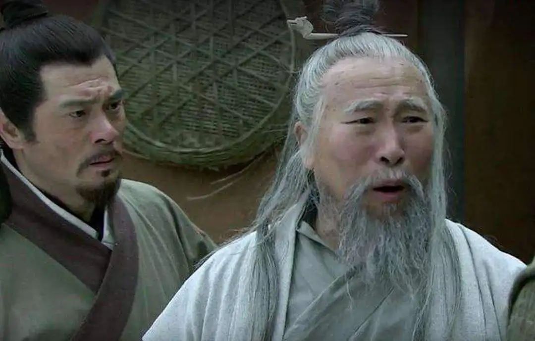 曹操伪君子还是真小人,刘备伪君子曹操真小人