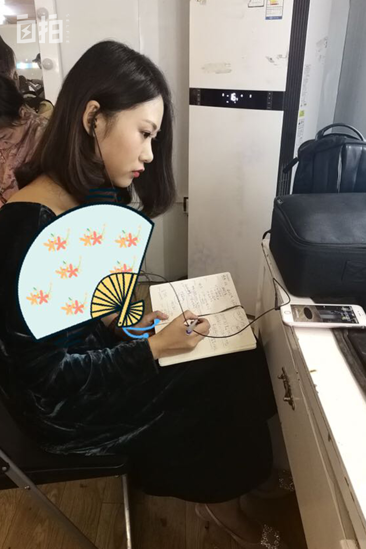 我，美国名校毕业，辞去白领工作，靠当群演养活自己