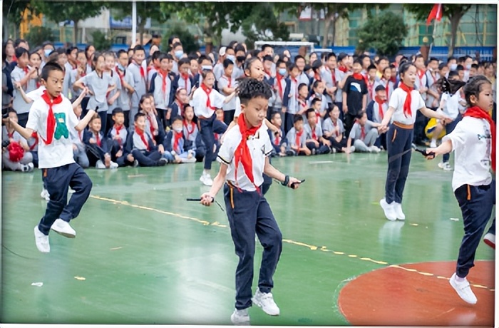 孝感市孝南区晒书台小学605班,孝感市晒书台小学2021毕业季