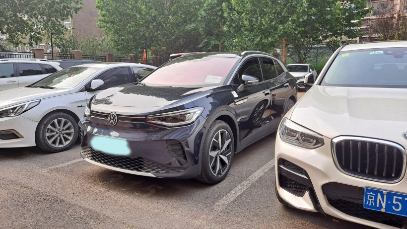 购买2022款id6cros,买id6crozz送充电桩吗