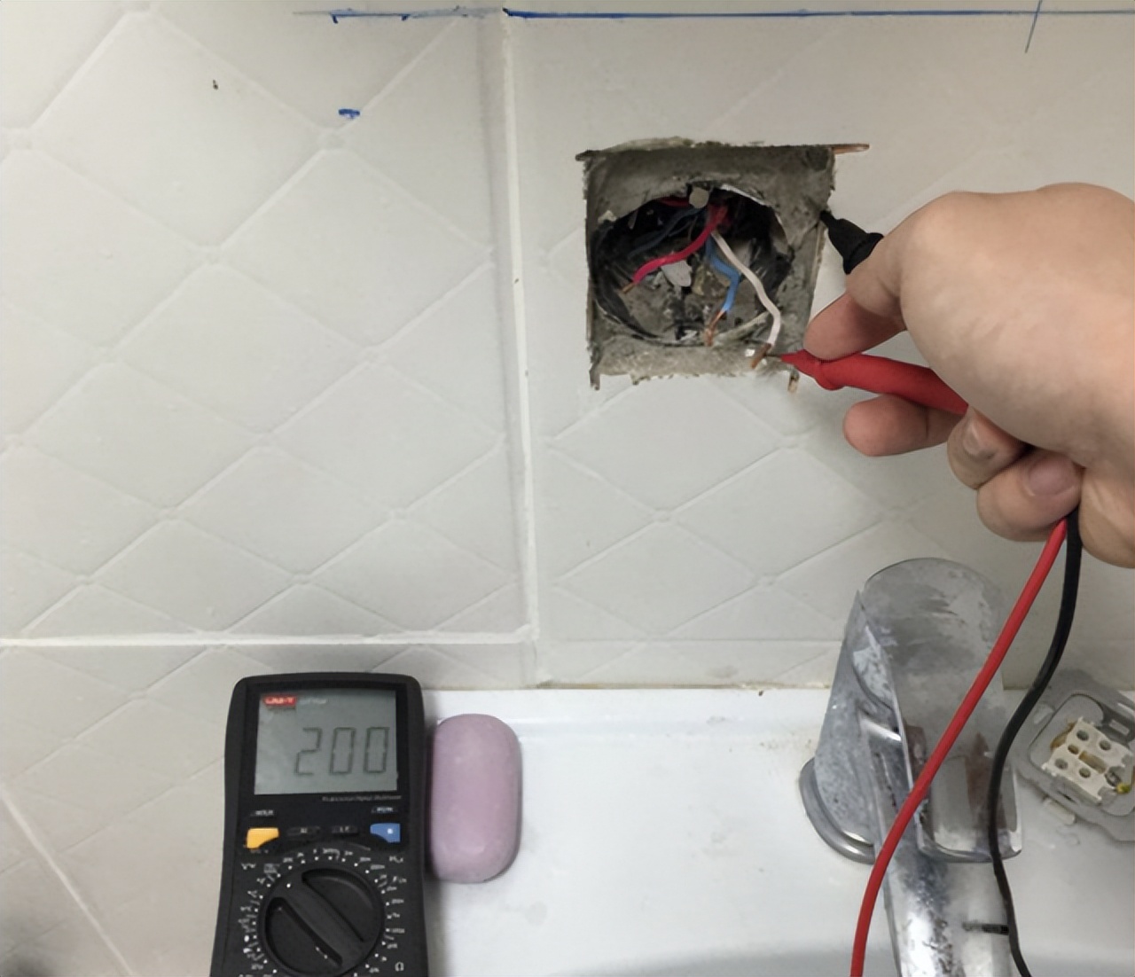 家庭地线怎样安装才是正确的,家用地线的接法怎么接