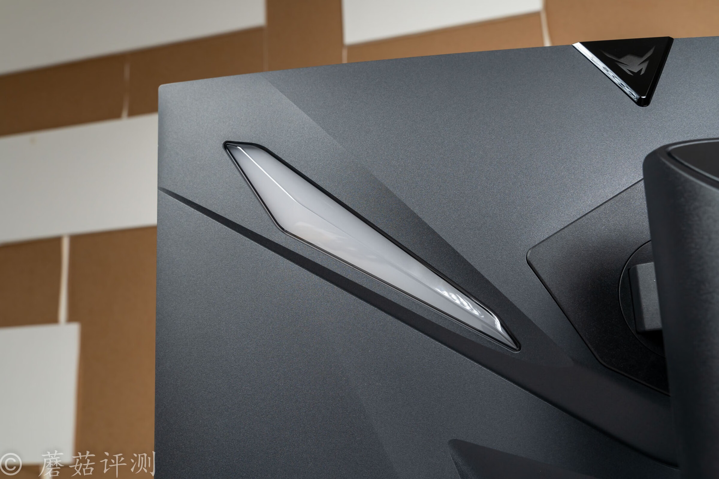 高性价比4K显示器，蚂蚁电竞27英寸NanoIPS4K160Hz显示器N27U评测