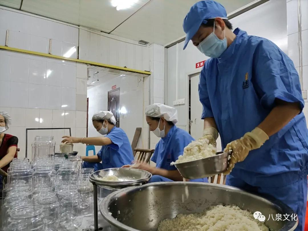 韶关翁城县美食,韶关翁源翁城客家特产双蒸地窖酒