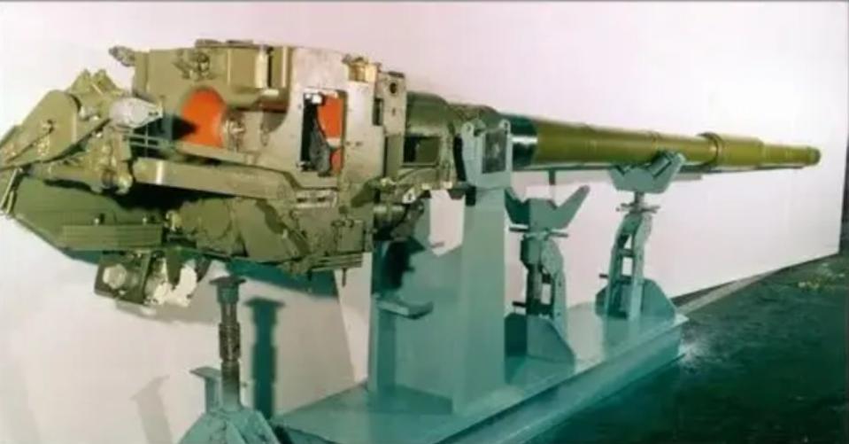 豹1a5坦克视频,豹1坦克现实