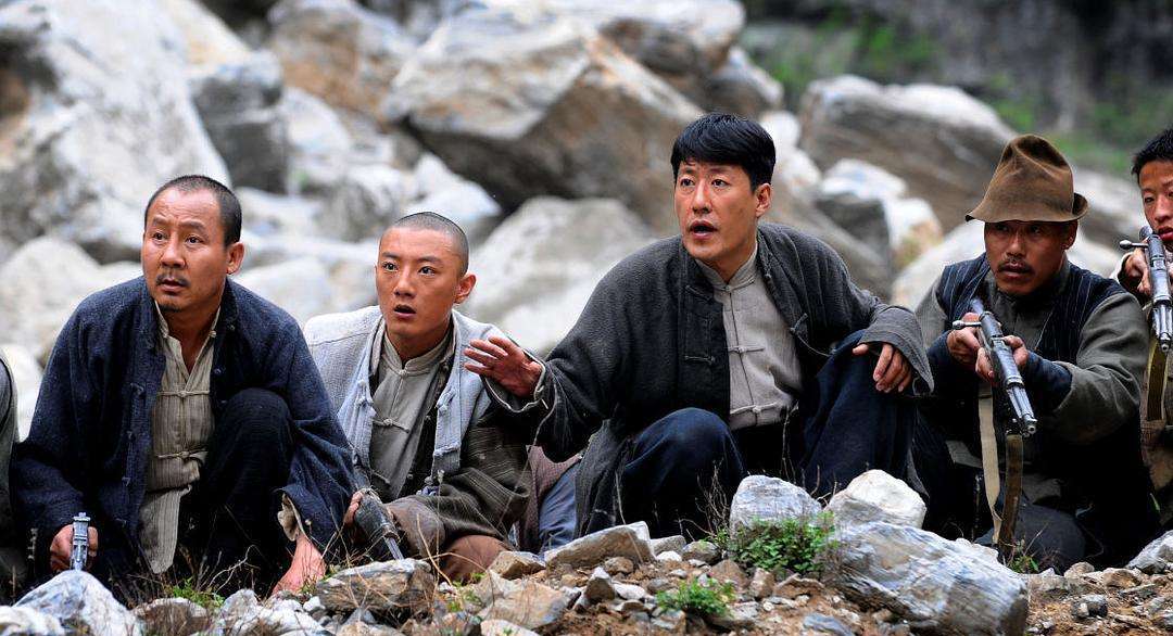 抗日神剧上百座大炮齐发炸鬼子,抗日神剧雷人名场面