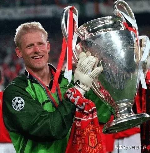 最新足坛最强的十大门将,他是足球历史上进球最多的人