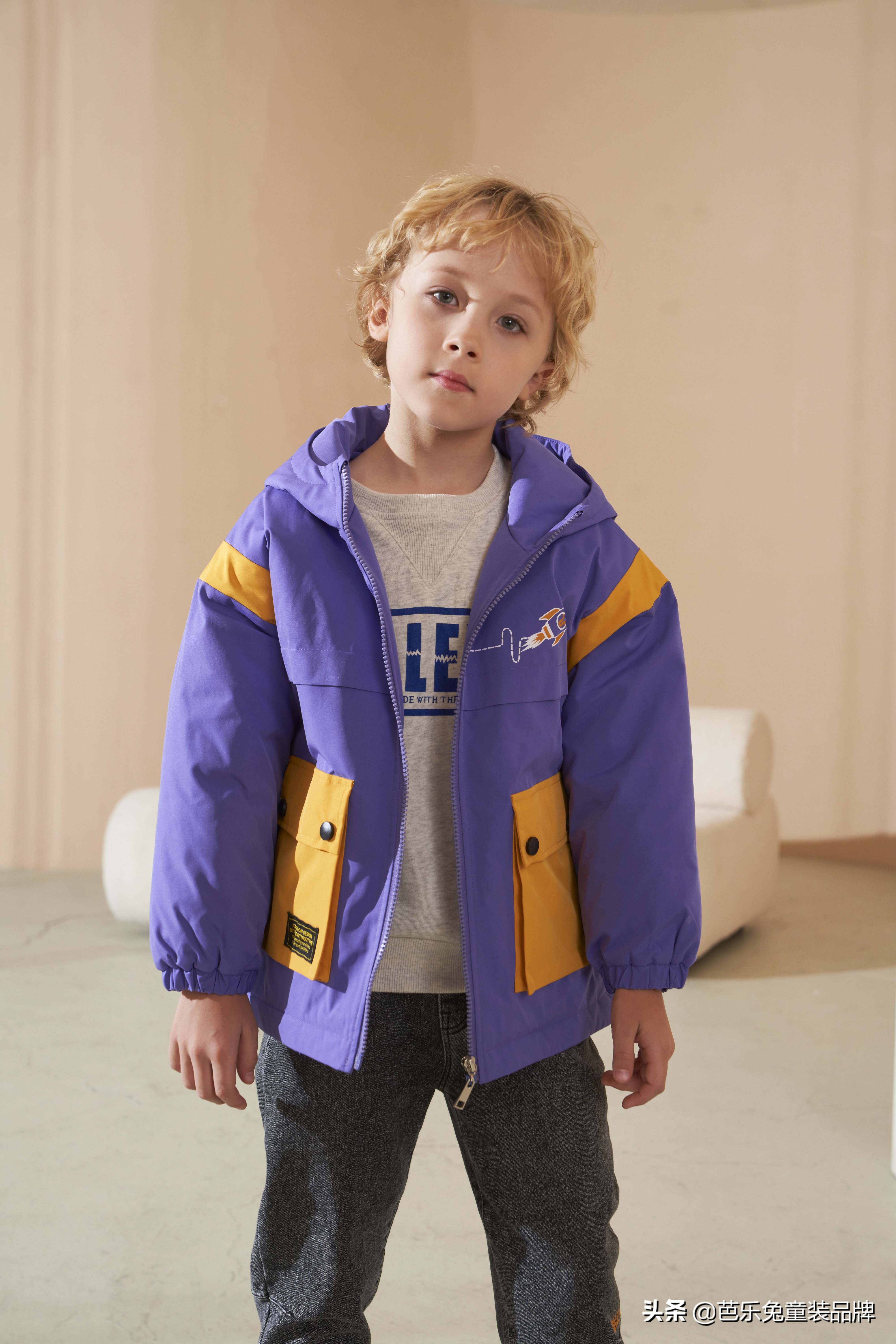 每日最新童装搭配,芭乐兔童装货不对版