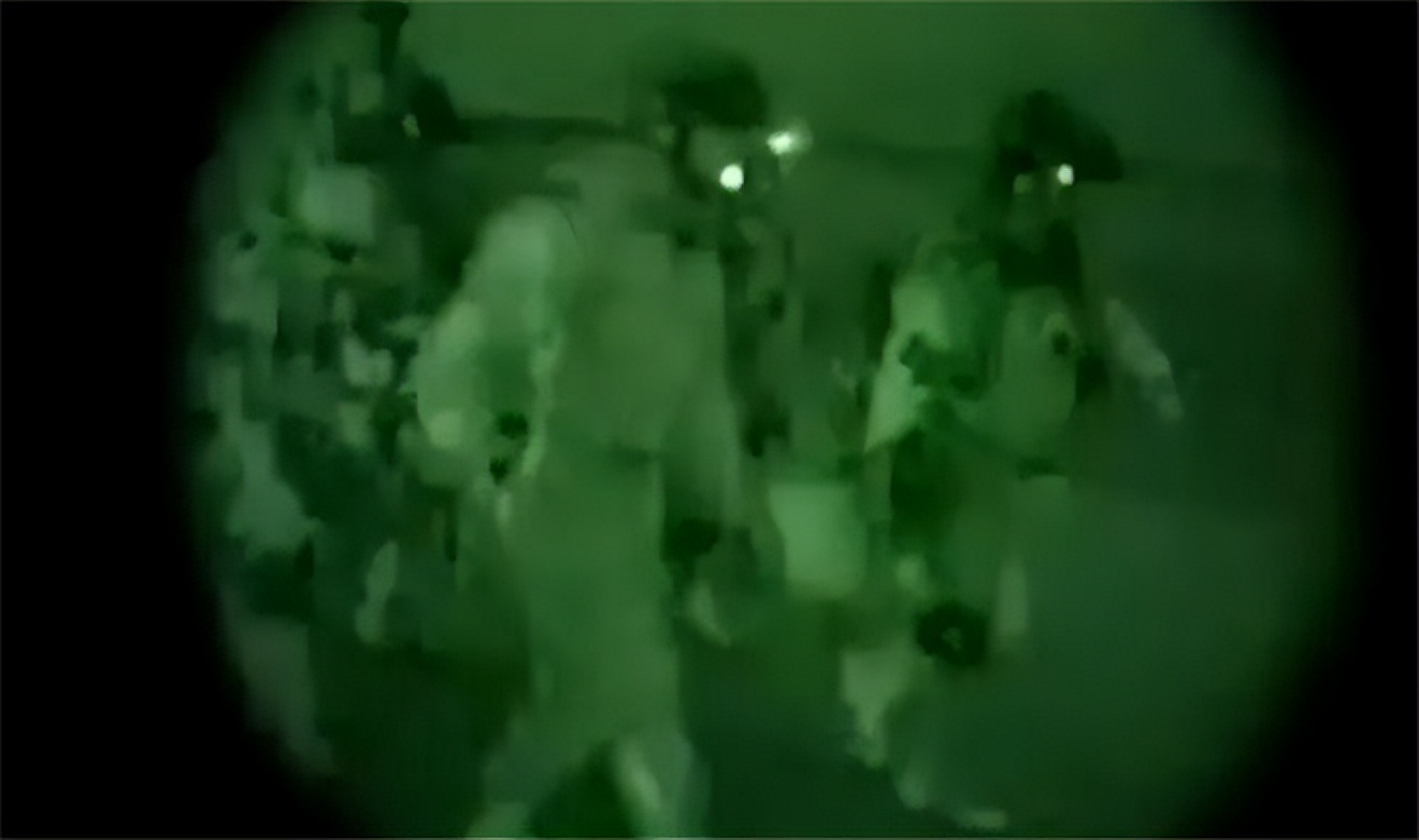 2003年，美国19岁女兵在伊拉克被俘遭受虐待，获救后美国奖励50万