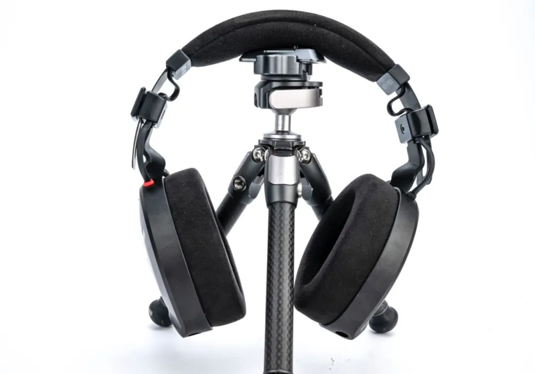 罗德麦克风一拖二监听使用方法,罗德麦克风日常使用