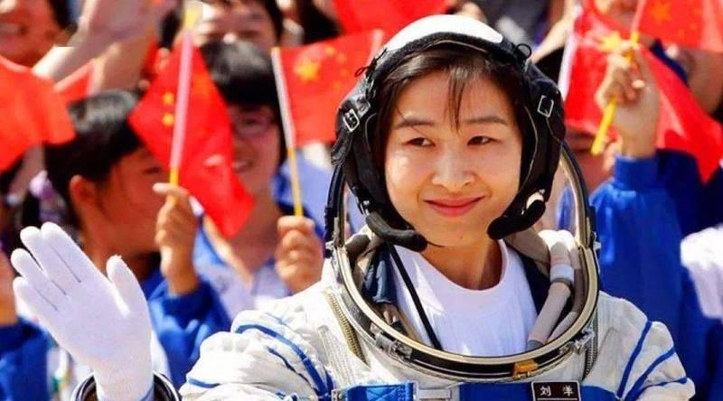 宇航员女性在太空来月经怎么办?服用避孕药是最常见的,安全吗?